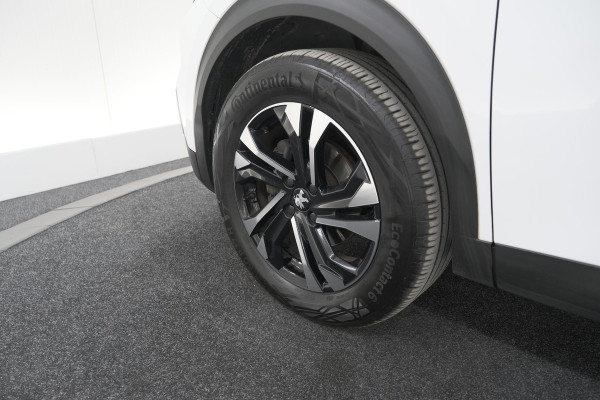 Peugeot 2008 PureTech 130 EAT8 Allure | Parkeersensoren | Navigatie | Apple Carplay | Climate Control