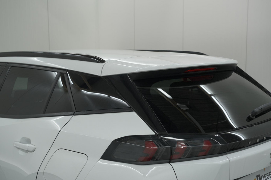 Peugeot 2008 PureTech 130 EAT8 Allure | Parkeersensoren | Navigatie | Apple Carplay | Climate Control