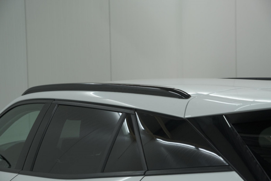 Peugeot 2008 PureTech 130 EAT8 Allure | Parkeersensoren | Navigatie | Apple Carplay | Climate Control