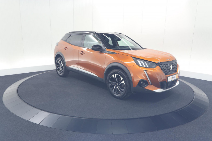 Peugeot 2008 PureTech 130 GT Pack | Leer-pakket | Camera | Dodehoekdetectie | Apple Carplay | Stoelverwarming