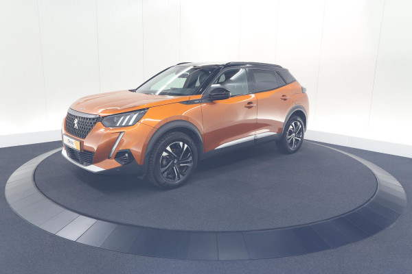 Peugeot 2008 PureTech 130 GT Pack | Leer-pakket | Camera | Dodehoekdetectie | Apple Carplay | Stoelverwarming