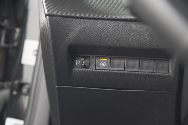 Peugeot 2008 PureTech 130 Active | Camera | Apple Carplay | Parkeersensoren | Stoelverwarming
