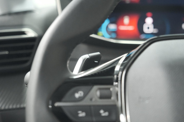 Peugeot 208 PureTech 100 EAT8 Allure Pack | Camera | Apple Carplay | Parkeersensoren