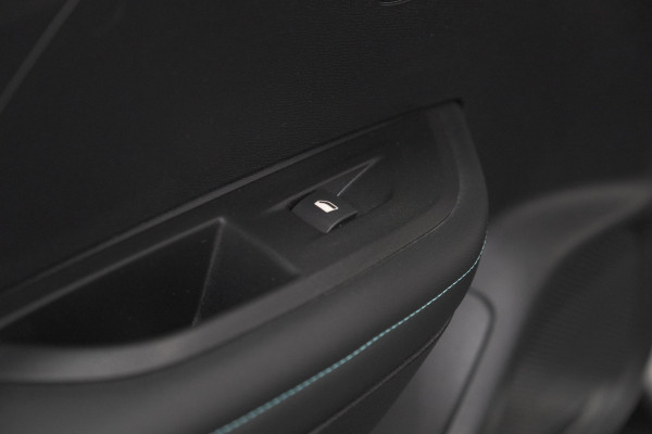 Peugeot 2008 PureTech 130 EAT8 Allure Pack | Stoelverwarming | Adaptieve Cruise Control | Camera