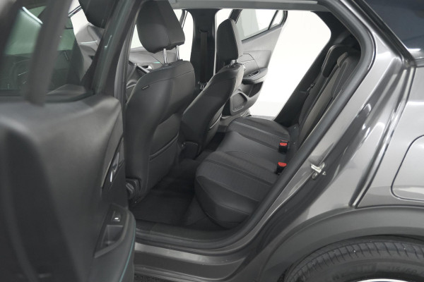 Peugeot 2008 PureTech 130 EAT8 Allure Pack | Stoelverwarming | Adaptieve Cruise Control | Camera