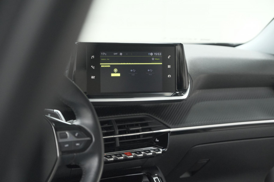 Peugeot 2008 PureTech 130 EAT8 Allure Pack | Stoelverwarming | Adaptieve Cruise Control | Camera