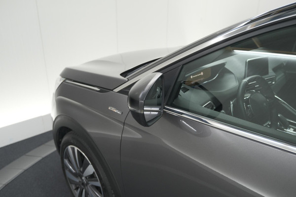 Peugeot 5008 PureTech 130 EAT8 GT-Line | Trekhaak | Panoramadak | Dodehoekdetectie | Elektrische Kofferklep