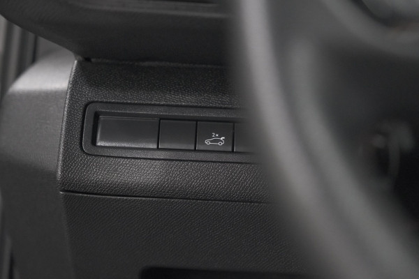 Peugeot 5008 PureTech 130 EAT8 GT-Line | Trekhaak | Panoramadak | Dodehoekdetectie | Elektrische Kofferklep