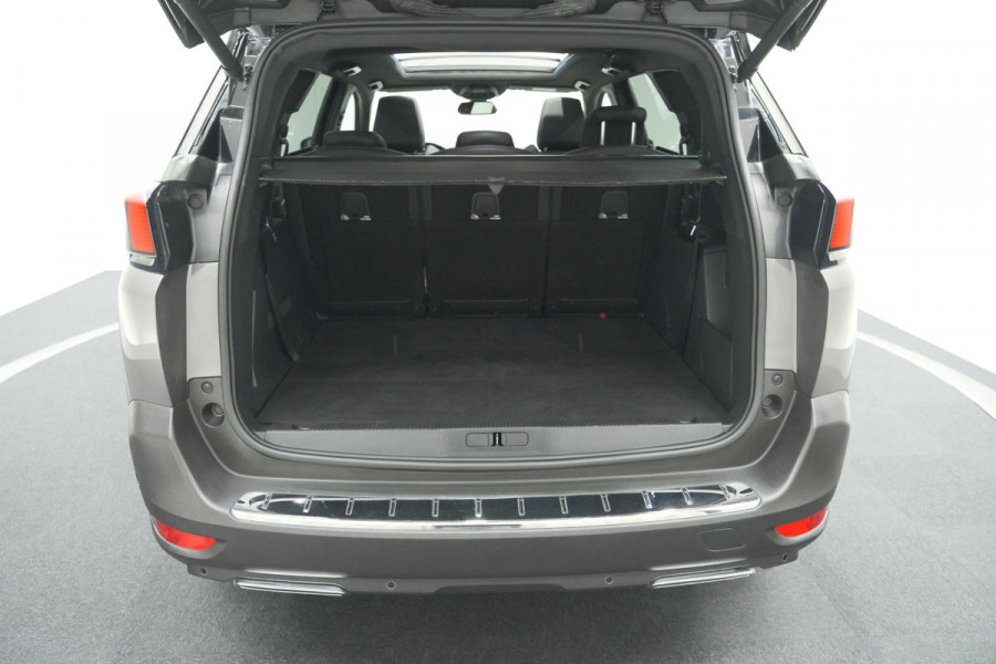 Peugeot 5008 PureTech 130 EAT8 GT-Line | Trekhaak | Panoramadak | Dodehoekdetectie | Elektrische Kofferklep