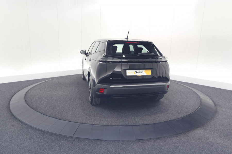 Peugeot e-2008 EV Active 50 kWh | Parkeersensoren | Apple Carplay | Climate Control