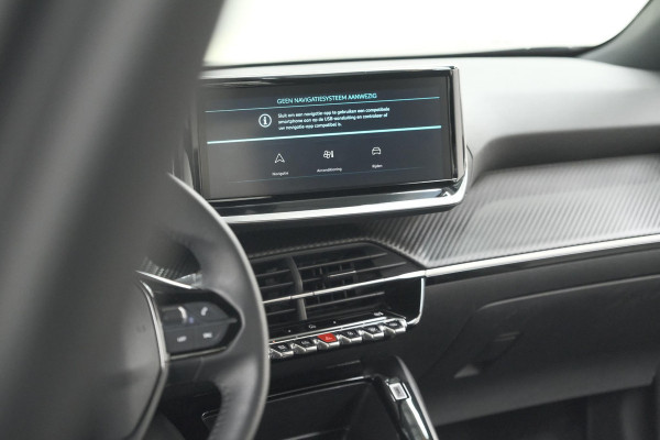 Peugeot e-2008 EV Active 50 kWh | Parkeersensoren | Apple Carplay | Climate Control