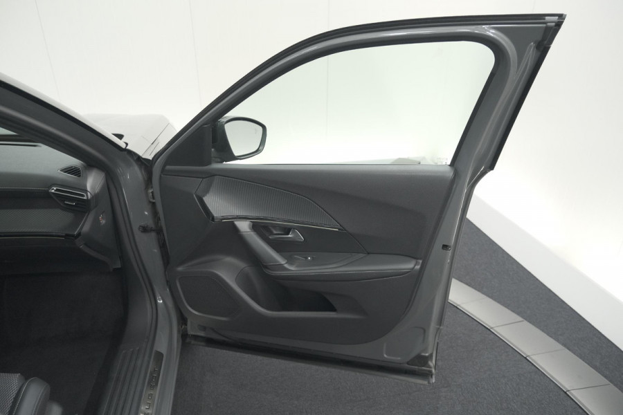 Peugeot 2008 PureTech 130 EAT8 GT | 360 Camera | Dodehoekdetectie | Apple Carplay