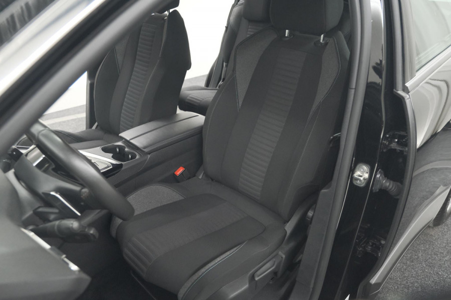 Peugeot 5008 PureTech 130 EAT8 Active Pack Business | 7 Zitplaatsen | Camera | Navigatie | Apple Carplay | Parkeersensoren