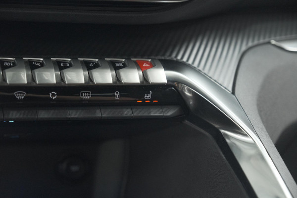 Peugeot 5008 PureTech 130 EAT8 Active Pack Business | 7 Zitplaatsen | Camera | Navigatie | Apple Carplay | Parkeersensoren
