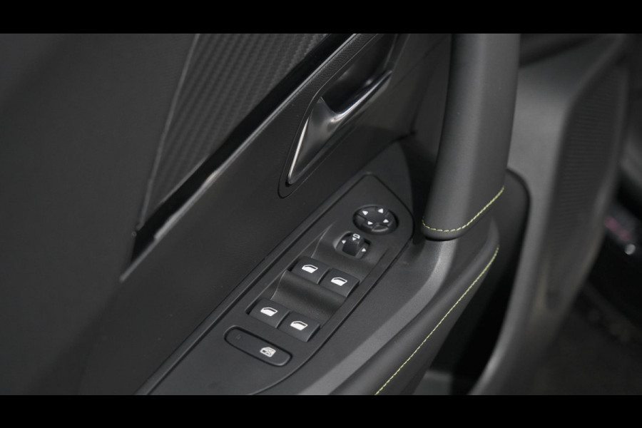 Peugeot 2008 PureTech 130 EAT8 GT | Trekhaak | 360 Camera | Adaptieve Cruise Control | Apple Carplay