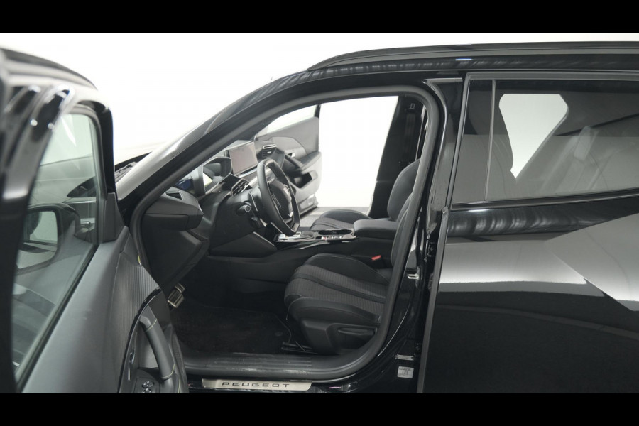 Peugeot 2008 PureTech 130 EAT8 GT | Trekhaak | 360 Camera | Adaptieve Cruise Control | Apple Carplay
