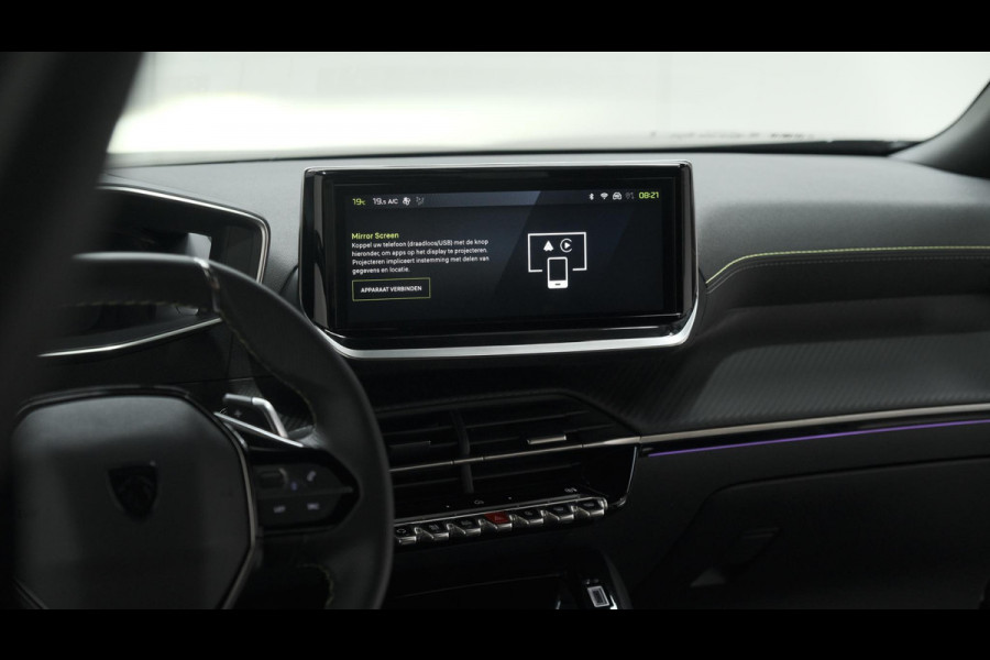 Peugeot 2008 PureTech 130 EAT8 GT | Trekhaak | 360 Camera | Adaptieve Cruise Control | Apple Carplay