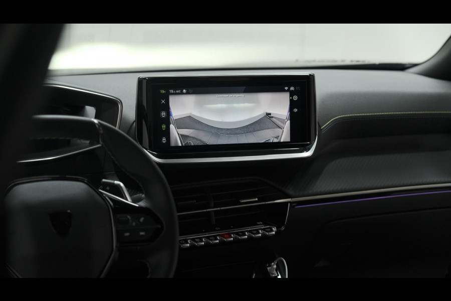 Peugeot 2008 PureTech 130 EAT8 GT | Trekhaak | 360 Camera | Adaptieve Cruise Control | Apple Carplay