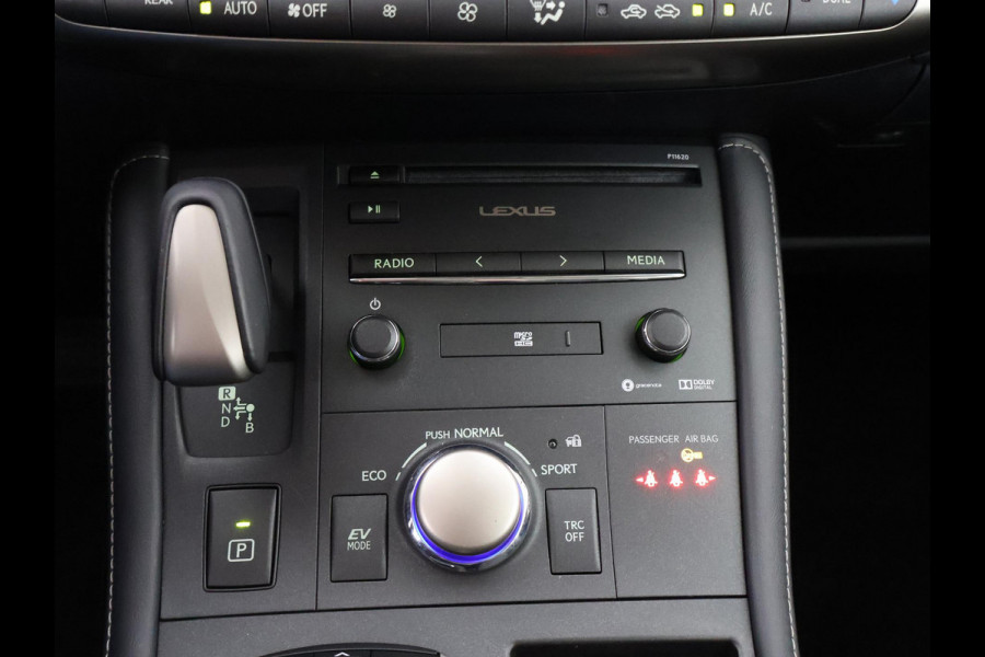 Lexus CT 200h Ultimate Edition | Apple Carplay & AndroidAUTO | Adapt.Cruise Control | Navigatiesysteem |