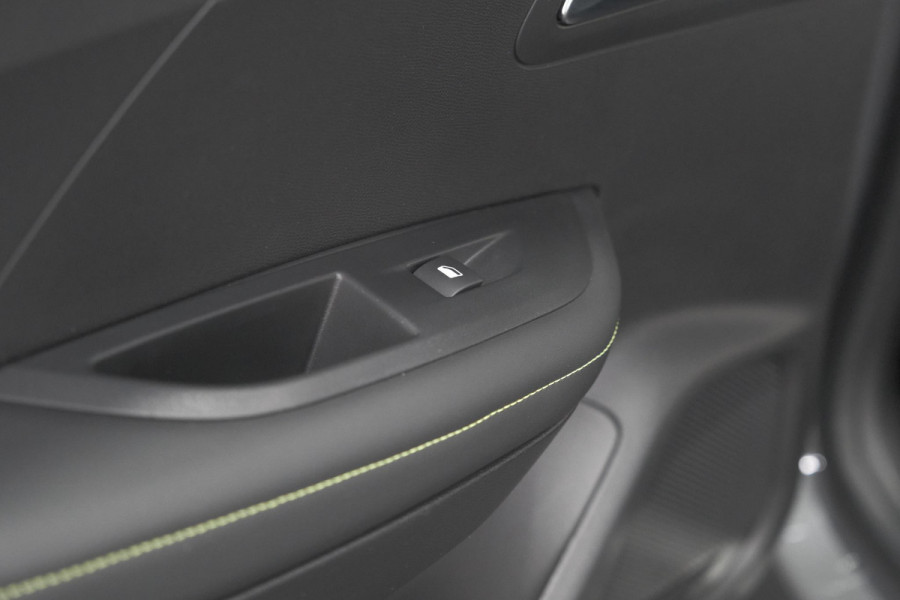 Peugeot 2008 PureTech 130 EAT8 GT | 360 Camera | Stoelmassage | Adaptieve Cruise Control | Dodehoekdetectie