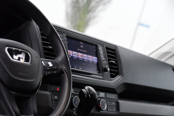 MAN TGE 30 2.0 L3H2 Black Edition Camera, Cruise, Carplay, LED, Automaat, 177pk, Trekhaak, Geveerde stoel, Sensoren, Uniek!