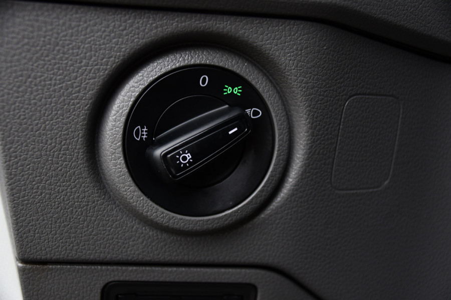 MAN TGE 30 2.0 L3H2 Black Edition Camera, Cruise, Carplay, LED, Automaat, 177pk, Trekhaak, Geveerde stoel, Sensoren, Uniek!