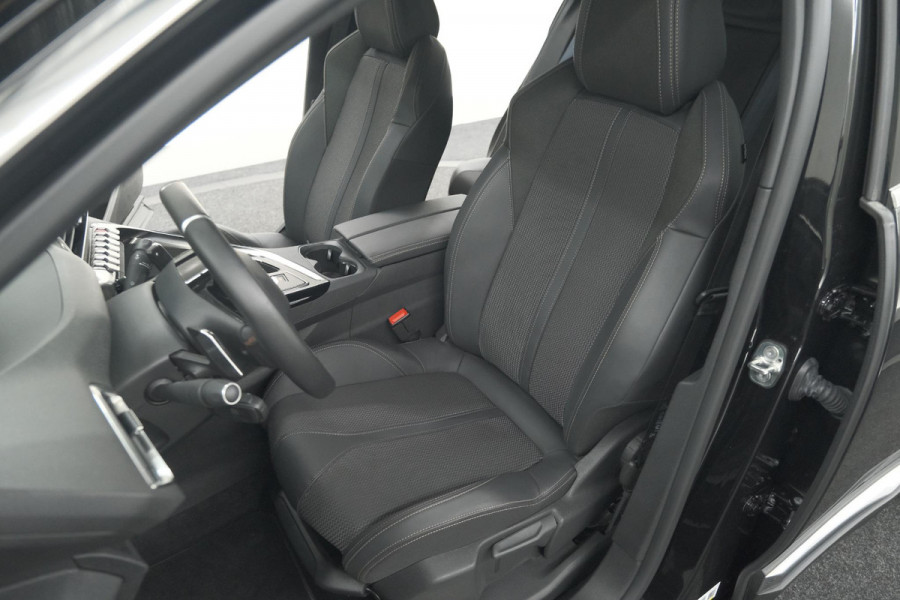 Peugeot 3008 1.2 Hybrid 136 GT | 360 Camera | Adaptieve Cruise Control | Elektrische Kofferklep | Stoelverwarming | Trekhaak