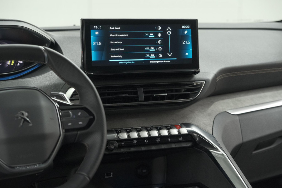 Peugeot 3008 1.2 Hybrid 136 GT | 360 Camera | Adaptieve Cruise Control | Elektrische Kofferklep | Stoelverwarming | Trekhaak