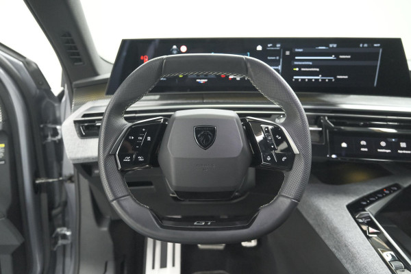 Peugeot 3008 1.2 Hybrid 136 GT | Panoramdak | 360 Camera | Stoelverwarming | Elektrische Kofferklep | Allseason Banden