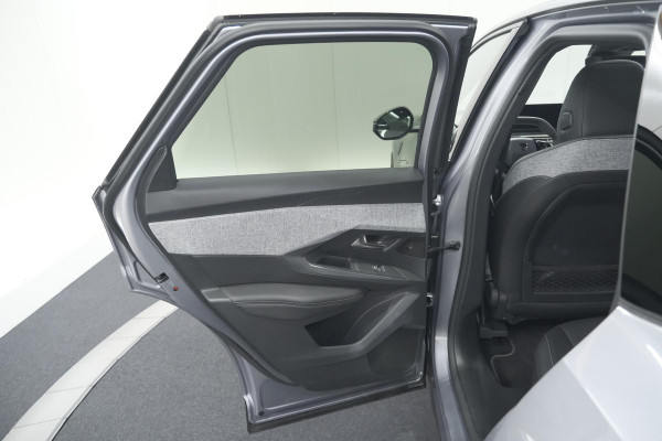 Peugeot 3008 1.2 Hybrid 136 GT | Panoramdak | 360 Camera | Stoelverwarming | Elektrische Kofferklep | Allseason Banden