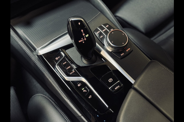 BMW 5 Serie Touring 530e M-Sport | Panorama | harman/kardon | Driv.Ass.Prof.