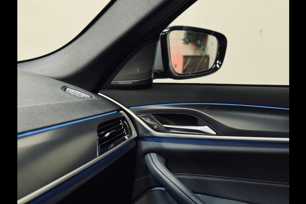 BMW 5 Serie Touring 530e M-Sport | Panorama | harman/kardon | Driv.Ass.Prof.
