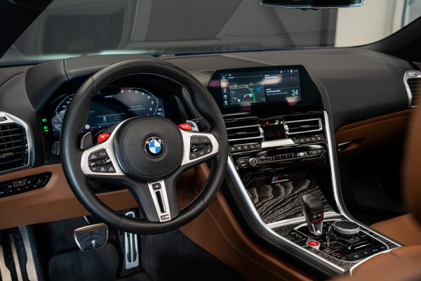 BMW 8 Serie M8 Competition *M-Driver's Package / Harman Kardon / Soft-Close / HUD / Surround-View / M Sportuitlaat*