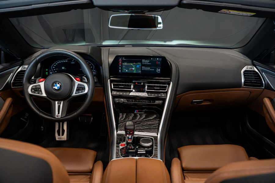 BMW 8 Serie M8 Competition *M-Driver's Package / Harman Kardon / Soft-Close / HUD / Surround-View / M Sportuitlaat*