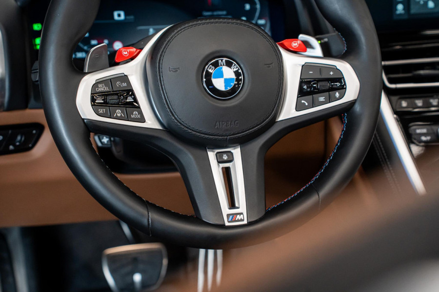 BMW 8 Serie M8 Competition *M-Driver's Package / Harman Kardon / Soft-Close / HUD / Surround-View / M Sportuitlaat*