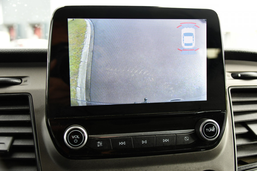 Ford Transit Custom 300 2.0 TDCI L1H1 DC PB Edition Camera, Cruise, Sensoren, Carplay, Automaat, Trekhaak, 130pk, multimedia, Uniek!