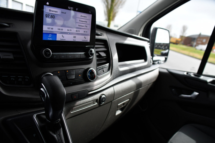 Ford Transit Custom 300 2.0 TDCI L1H1 DC PB Edition Camera, Cruise, Sensoren, Carplay, Automaat, Trekhaak, 130pk, multimedia, Uniek!