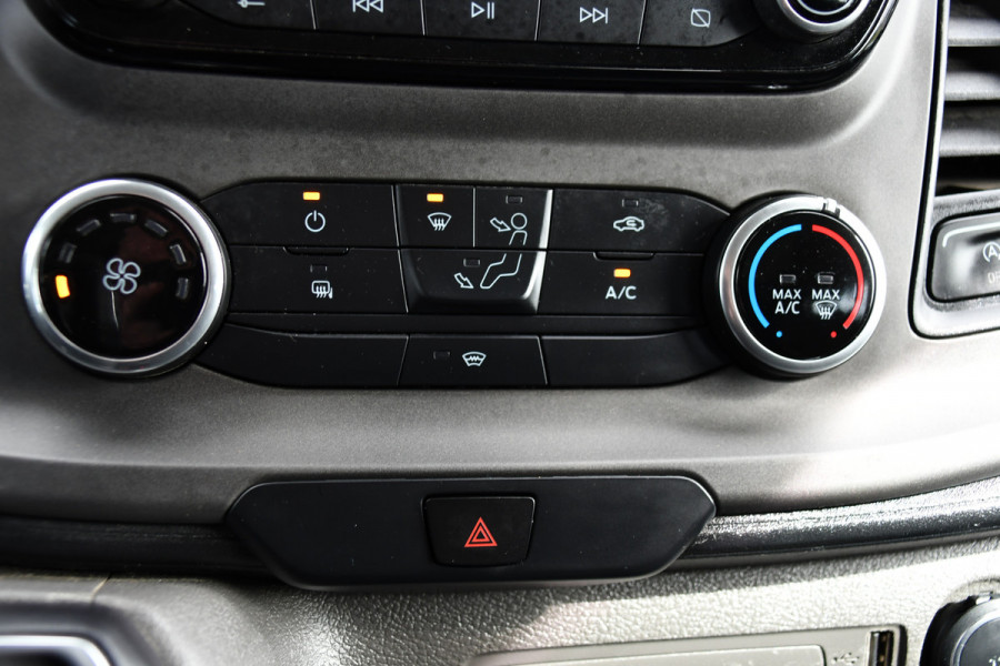 Ford Transit Custom 300 2.0 TDCI L1H1 DC PB Edition Camera, Cruise, Sensoren, Carplay, Automaat, Trekhaak, 130pk, multimedia, Uniek!