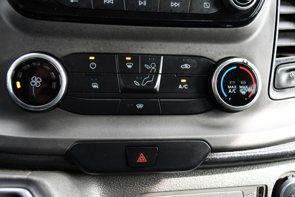 Ford Transit Custom 300 2.0 TDCI L1H1 DC PB Edition Camera, Cruise, Sensoren, Carplay, Automaat, Trekhaak, 130pk, multimedia, Uniek!