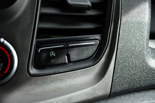 Ford Transit Custom 300 2.0 TDCI L1H1 DC PB Edition Camera, Cruise, Sensoren, Carplay, Automaat, Trekhaak, 130pk, multimedia, Uniek!