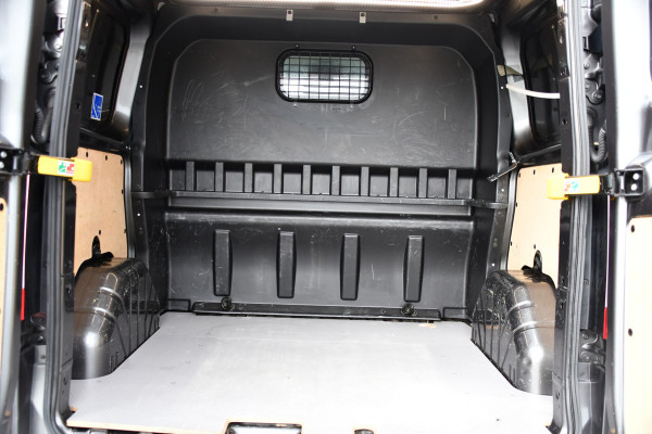 Ford Transit Custom 300 2.0 TDCI L1H1 DC PB Edition Camera, Cruise, Sensoren, Carplay, Automaat, Trekhaak, 130pk, multimedia, Uniek!