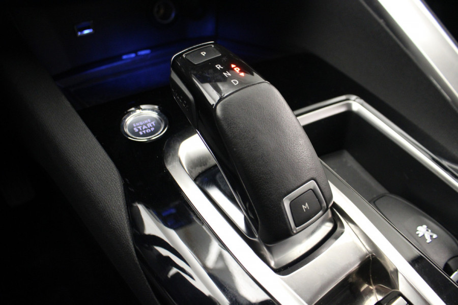 Peugeot 5008 1.2 PureTech Allure |Camera|Navi|