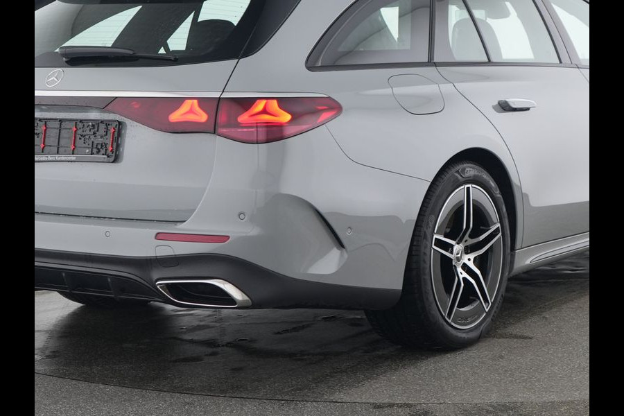 Mercedes-Benz E-Klasse Estate 300 e AMG Plug-In Hybride Trekhaak AMG Line | Night Pakket | Ledkoplampen | Stoelverwarming voor | Distronic. Inclusief 24 maanden MB Certified garantie voor Europa.