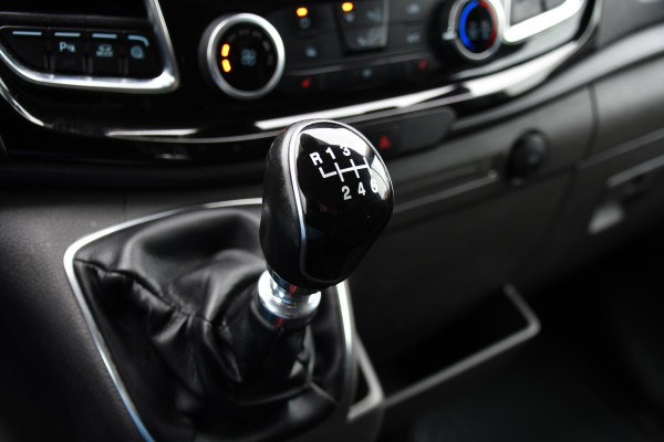 Ford Transit 350 2.0 TDCI L3H2 Limited PB Edition Camera, Cruise, Carplay, LED, Trekhaak, Stoelverwarming, 185pk, NAVI, Uniek!