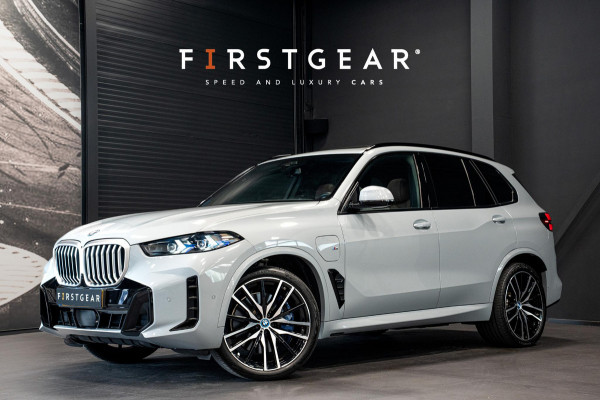 BMW X5 xDrive50e *M-Sport Pro / Harman Kardon / Panorama (Sky Lounge) / Keyless Entry / Surround View*