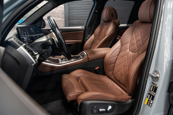 BMW X5 xDrive50e *M-Sport Pro / Harman Kardon / Panorama (Sky Lounge) / Keyless Entry / Surround View*