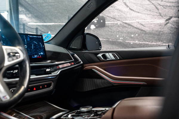 BMW X5 xDrive50e *M-Sport Pro / Harman Kardon / Panorama (Sky Lounge) / Keyless Entry / Surround View*