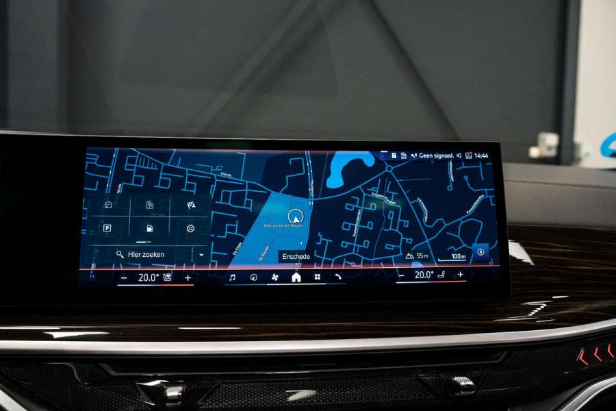 BMW X5 xDrive50e *M-Sport Pro / Harman Kardon / Panorama (Sky Lounge) / Keyless Entry / Surround View*