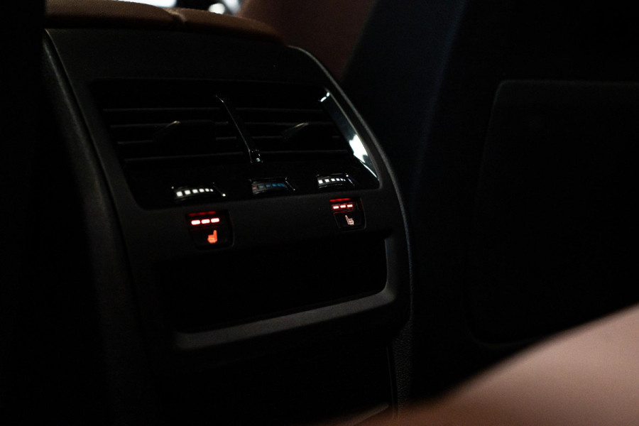 BMW X5 xDrive50e *M-Sport Pro / Harman Kardon / Panorama (Sky Lounge) / Keyless Entry / Surround View*