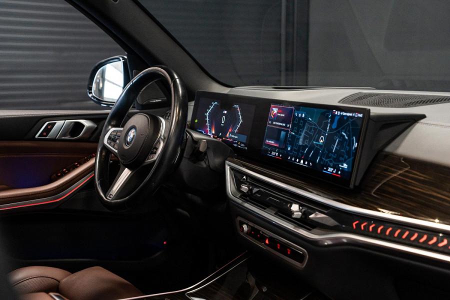 BMW X5 xDrive50e *M-Sport Pro / Harman Kardon / Panorama (Sky Lounge) / Keyless Entry / Surround View*